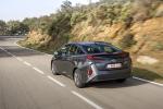 Toyota Prius Plug-in Hybrid 2016 года
